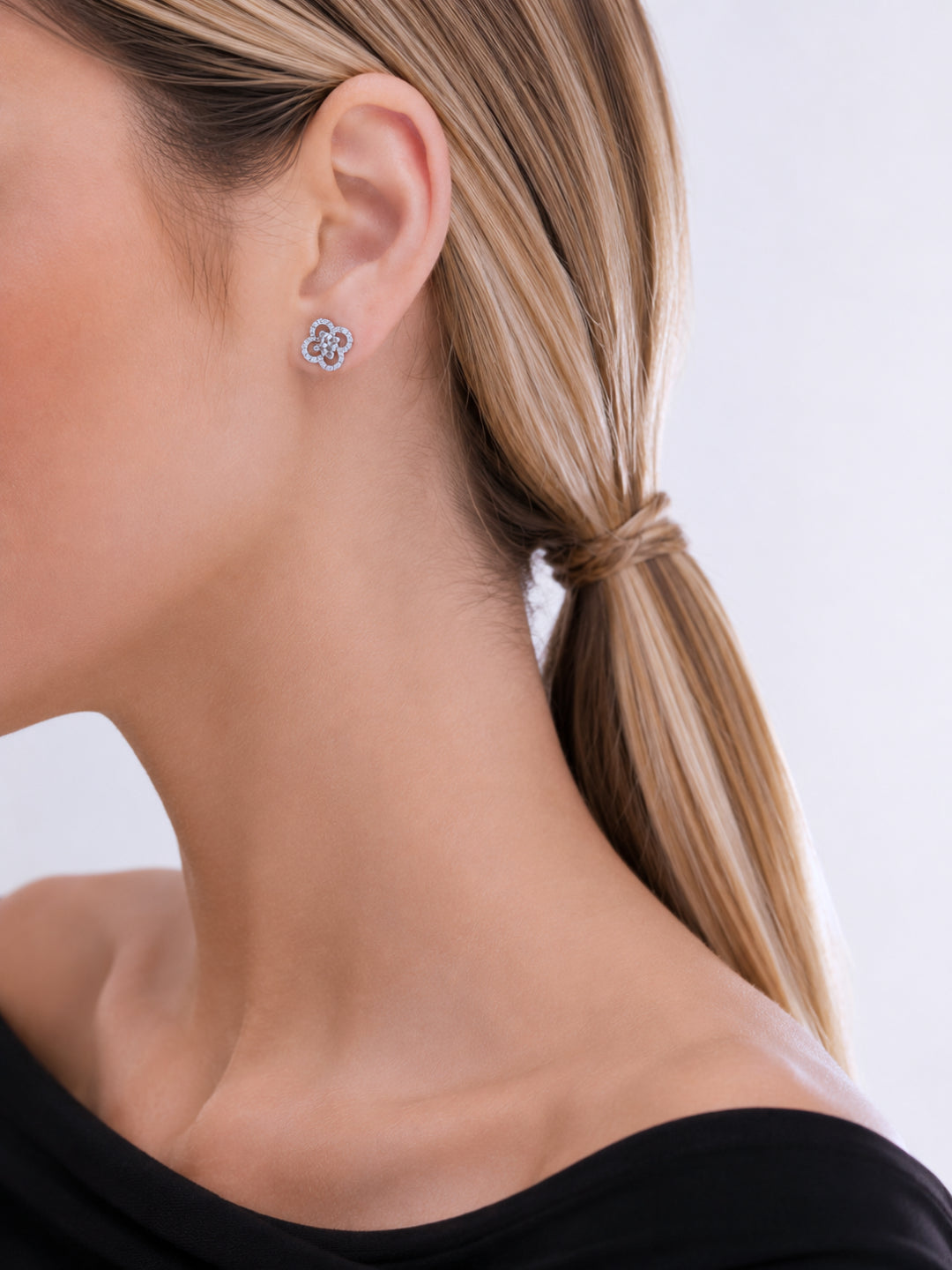 Clous d’oreilles trèfle en moissanite en argent 925