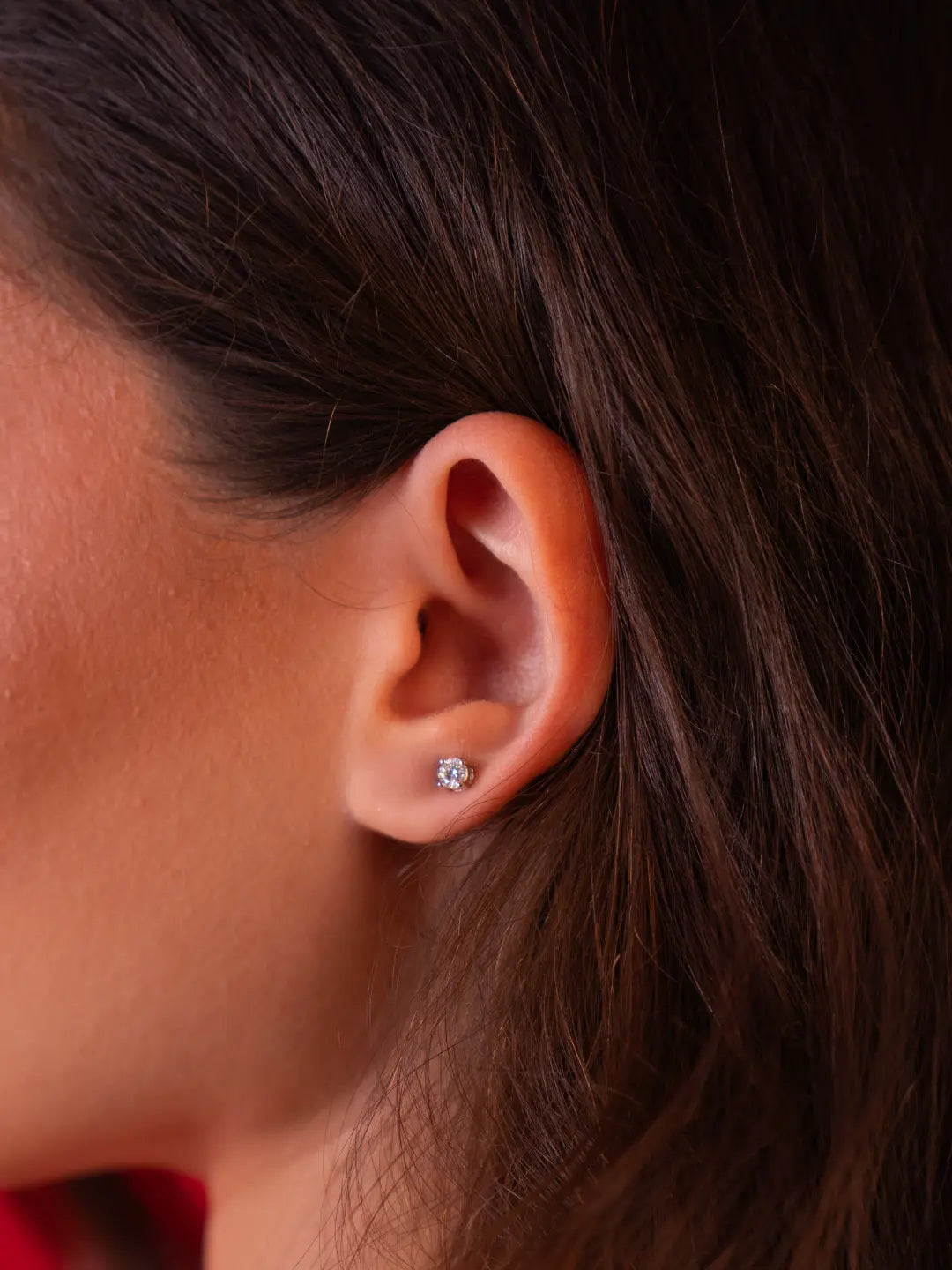 Boucle d'oreille solitaire ronde 0,6 carat en argent 925 avec moissanite
